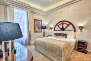 luxurious suite, spa stays, spa break, slow it travel