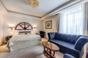luxurious suite, spa stays, spa break, slow it travel