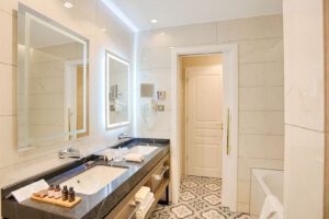 Deluxe Suite, spa stays, spa break, slow it travel