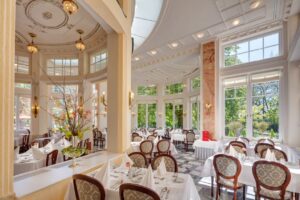bar, restaurant, spa stays, spa break, slow it travel