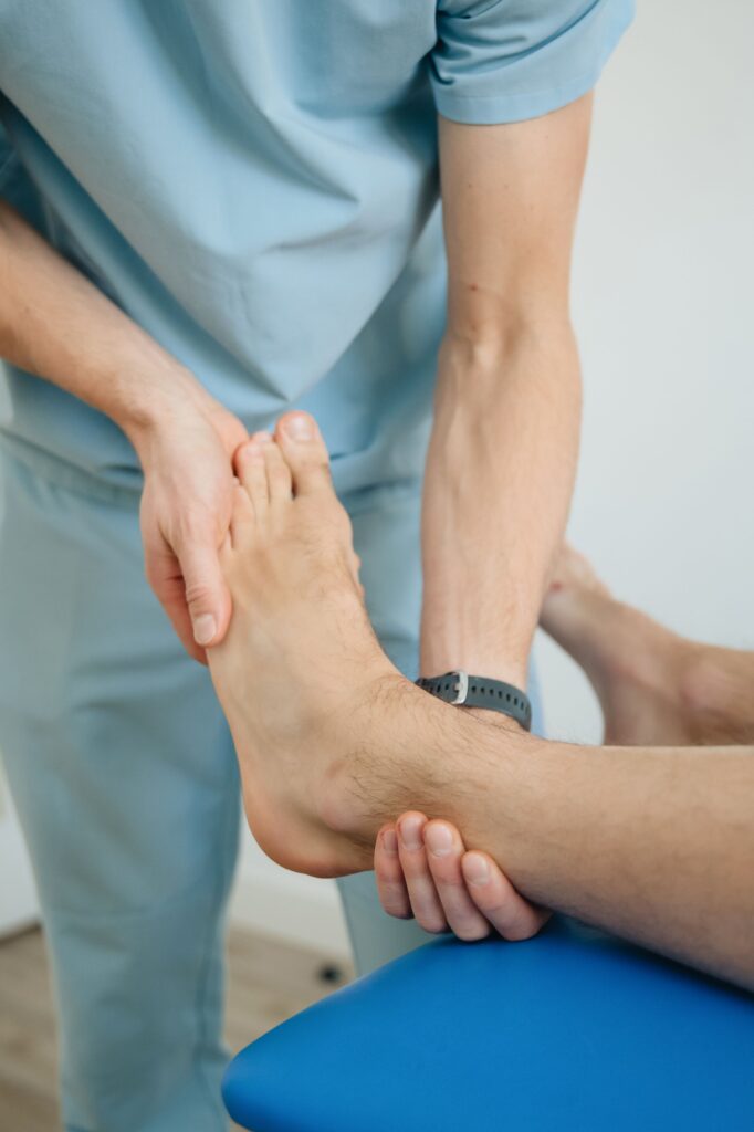 ankle bones, broken ankle, fractured ankle, sprain, ankle fracture swelling